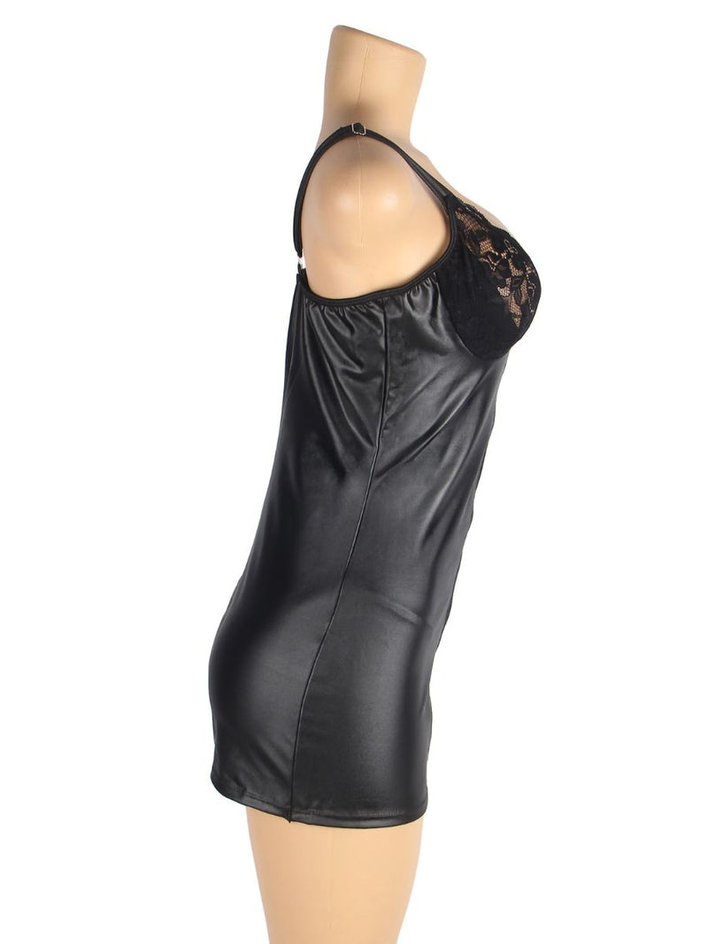Μαύρο εφαρμοστό faux leather φόρεμα με μπροστινό φερμουάρ – Juicy String