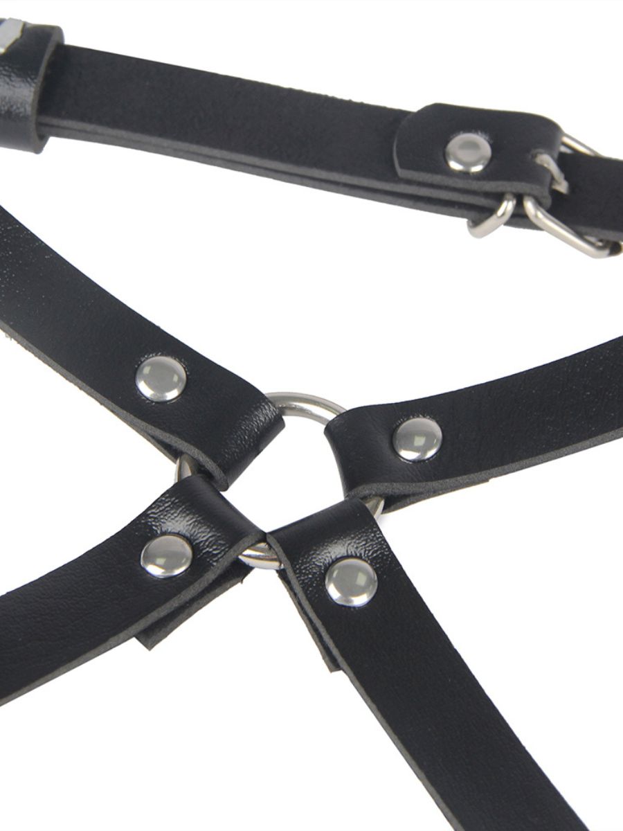 Μαύρη δερμάτινη ζαρτιέρα bondage με αλυσίδες και φιόγκους – Juicy String
