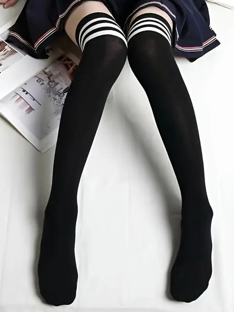Μαύρες over-knee κάλτσες με 3 λευκές ρίγες – sexy sporty στυλ – Juicy String