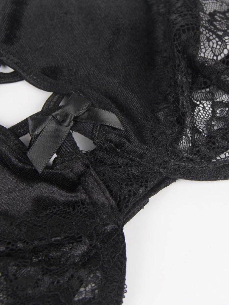 Μαύρο βελούδινο lingerie set με δαντέλα, μπανέλα και ζαρτιέρες – Juicy String