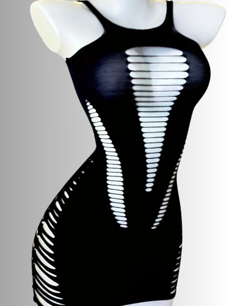 Μαύρο fishnet bodycon φόρεμα με halter λαιμόκοψη και hollow out σχέδιο – Juicy String