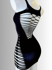 Μαύρο fishnet bodycon φόρεμα με halter λαιμόκοψη και hollow out σχέδιο – Juicy String