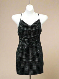 Mini Φόρεμα Βελούδινο με Strass & Ανοιχτή Πλάτη