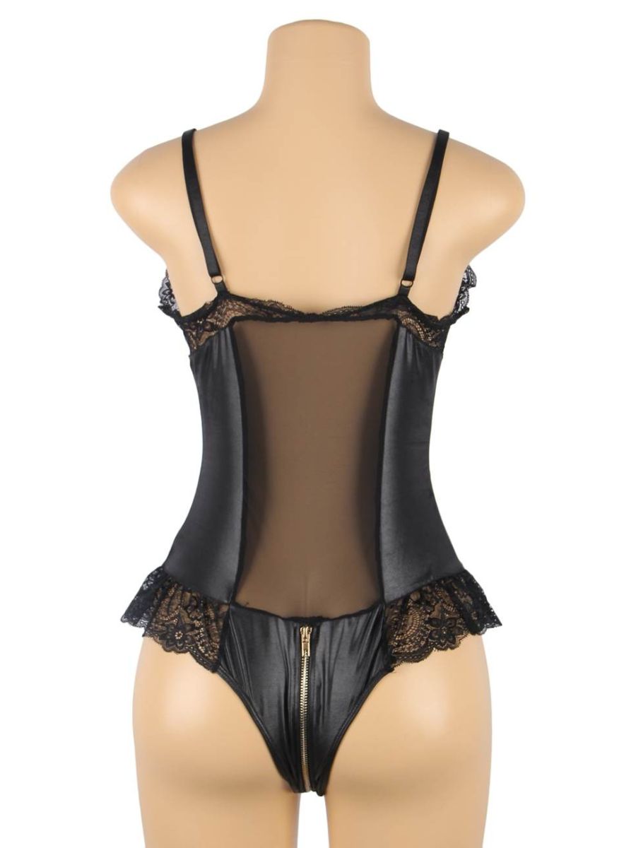 Plus size μαύρο δερμάτινο teddy με δαντέλα, φερμουάρ και ανοιχτό μπούστο – Juicy String