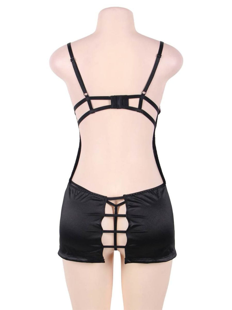 Plus size μωβ σατέν babydoll με δαντελένιο στήθος και strappy ανοιχτή πλάτη – Juicy String

