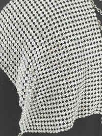 Sexy Top με Αλυσίδες και Strass για Μοναδικές Εμφανίσεις