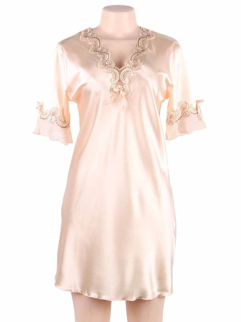 Μεταξένιο νυχτικό με κέντημα και casual γραμμή – Juicy String Sleepwear