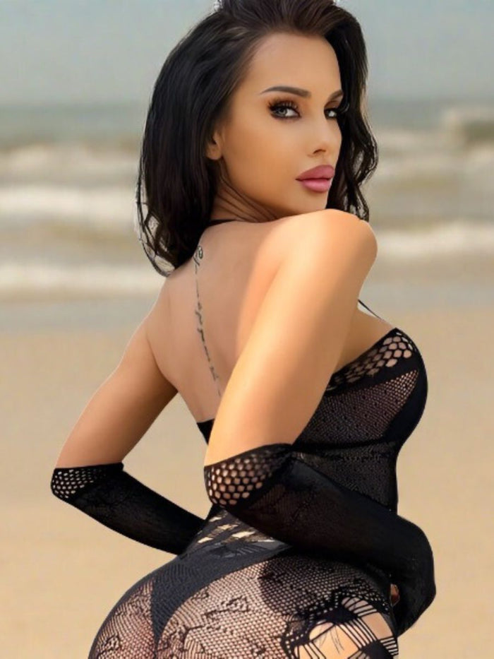 Strapless bodycon μαύρο φόρεμα με hollow out σχέδιο και γάντια – Juicy String
