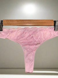 Thong String με Δαντέλα και Brazil Κόψιμο