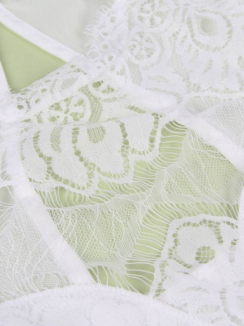 Λευκό κορμάκι lingerie με eyelash δαντέλα, mesh και ανοιχτό καβάλο – Juicy String
