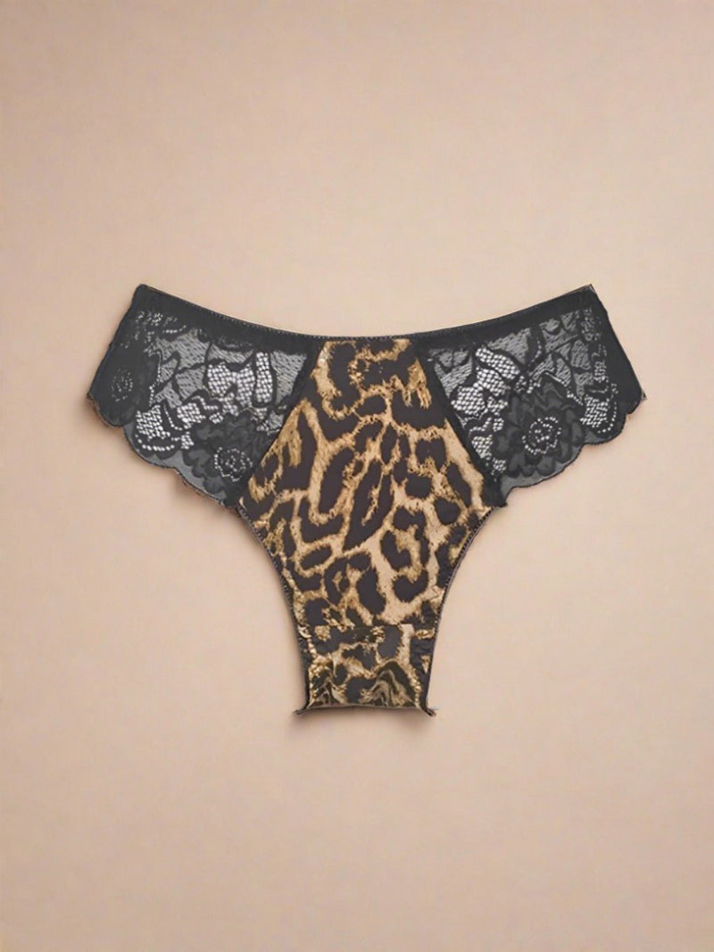 Γυναικείο Slip με Animal Print Σχέδιο και Δαντέλα στο Πίσω Μέρος